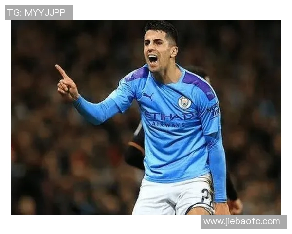 坎塞洛在赛场上的华丽转身与未来发展潜力分析 坎塞洛在赛场上的华丽转身与未来发展潜力分析