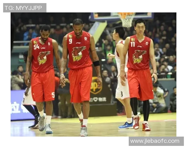 CBA精彩对决麦迪领衔青岛队迎战强敌北京队全场精彩回顾