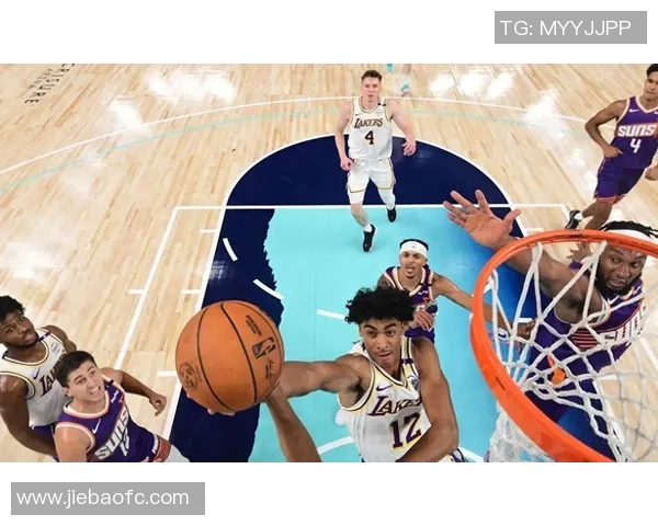 奥斯丁州大篮球队精彩对决分析与赛季展望