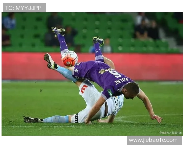 墨尔本城与妞喷气体的精彩对决引发的热议与期待