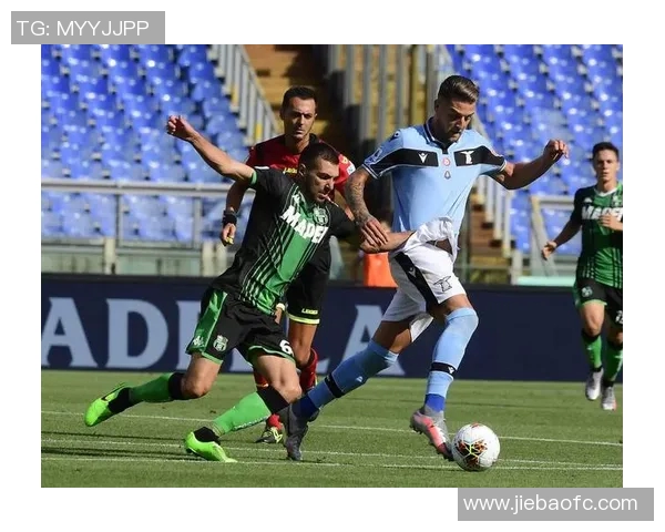 意甲萨索洛对决强敌全力争胜展现球队实力与斗志