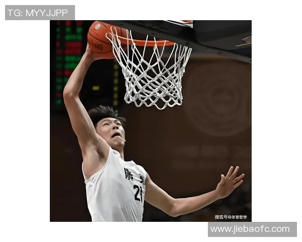 张昊的成长之路：从普通少年到优秀人才的蜕变与奋斗历程